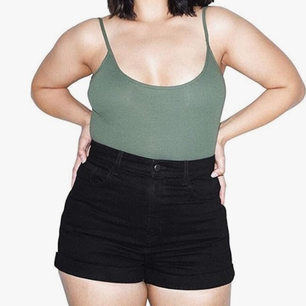 AMERICAN APPAREL HIGHWAISTED SHORTS